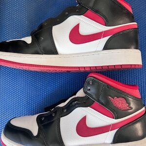 Nike Air Jordan. 6Y